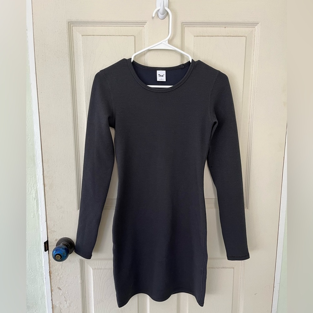 Aritzia TNA long sleeve dress fitted size small